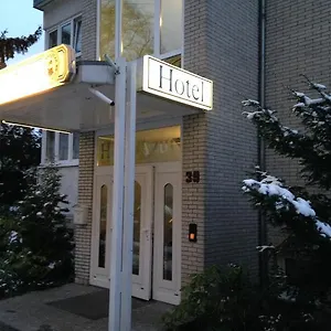 2* Hotel Azur